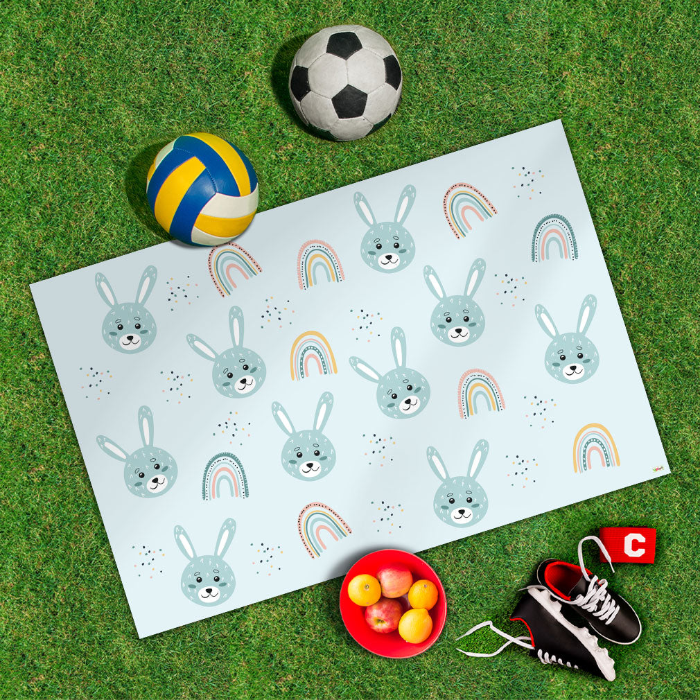 Spielplane Hase blau – Detailansicht des Motivs, abwischbar und robust
